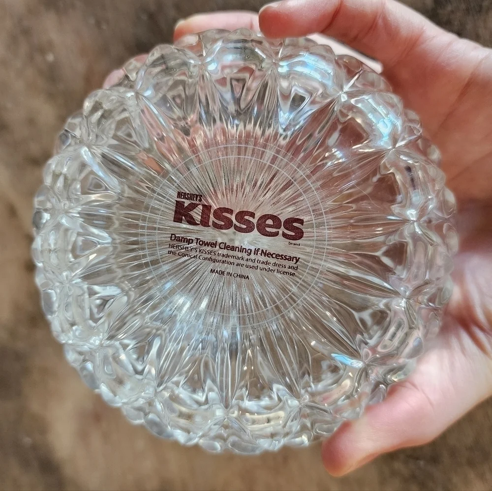 Hershey's Kisses Licensed Crystal Covered Candy Dish
